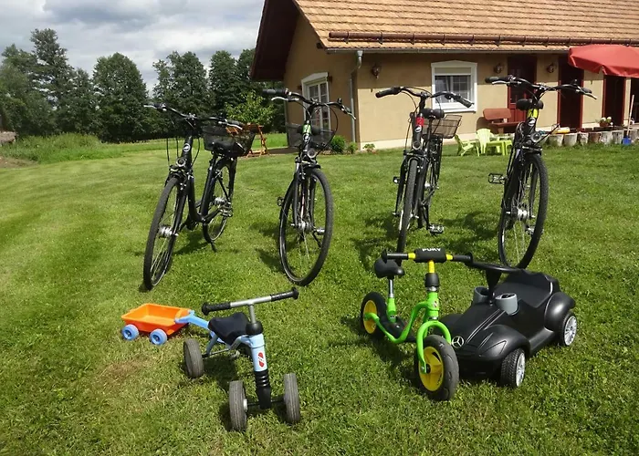 Gruene Farm - Ost * Burg Kauper